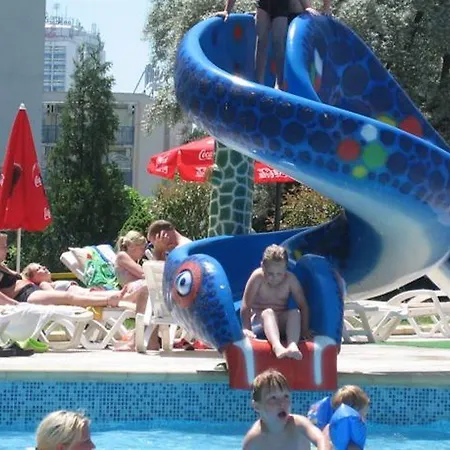 Iskar & Aquapark 阳光海滩