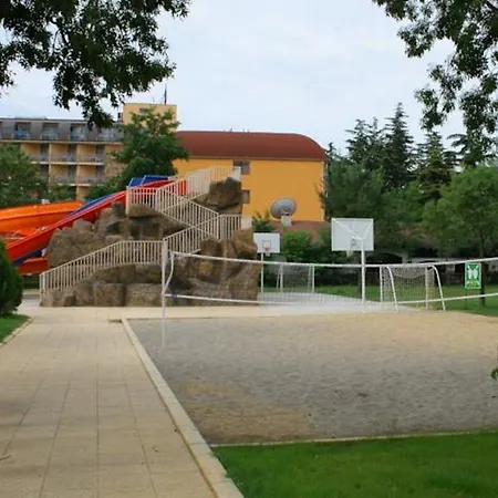 酒店 Iskar & Aquapark 阳光海滩