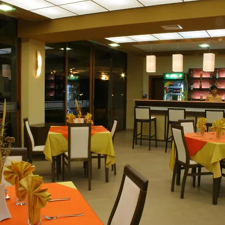 酒店 Iskar & Aquapark 3*